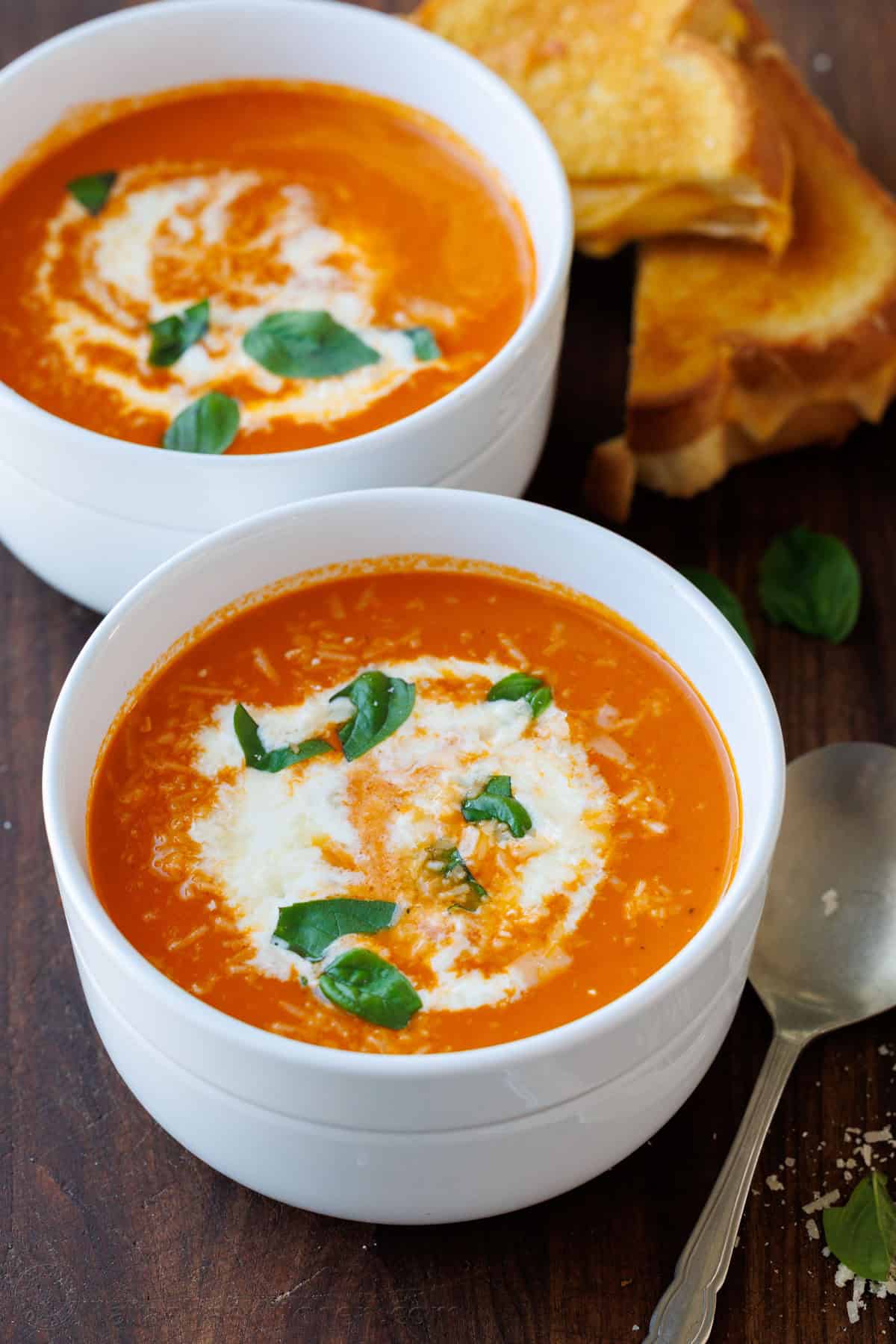 The Best Roasted Tomato Soup: Perfect Pairing with Grilled Cheese